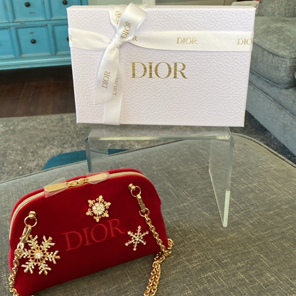 Dior Red Velvet Cosmetic Pouch - Picture 2 of 10